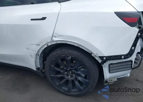 2023 Tesla Model Y Awd/Long Range Dual Motor All-Wheel Drive из США, поврежденный, VIN 7SAYGDEE3PA079248